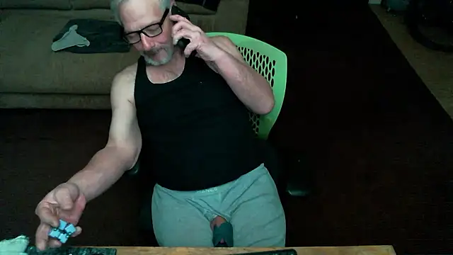 Chronic_Whacker: онлайн-секс-чат