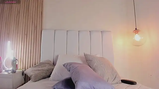 Anita_wood Chat XXX live