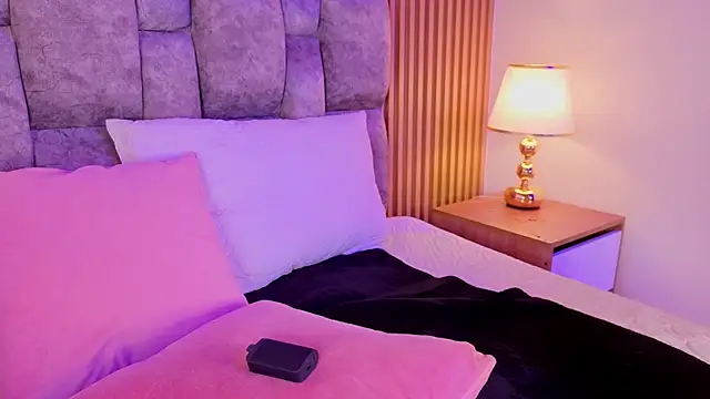 gia_malkova: онлайн-секс-чат