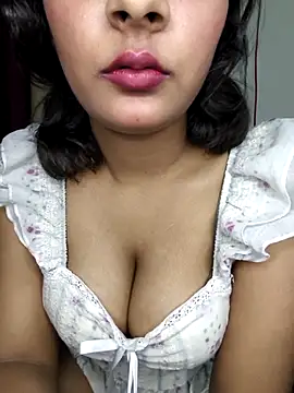 Zaayaa_2's Live XXX Chat