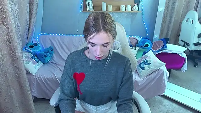 ArinaWong's Live XXX Chat