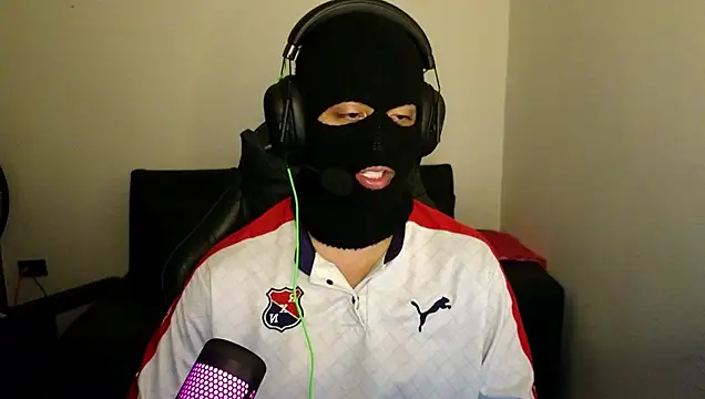 cash_master888: онлайн-секс-чат