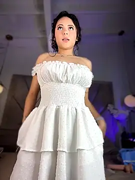 TeaseDollXXX élő XXX-chatje