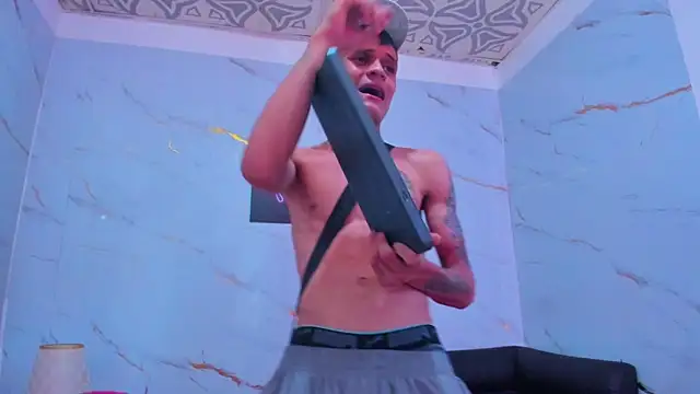 rhabena_boysex élő XXX-chatje