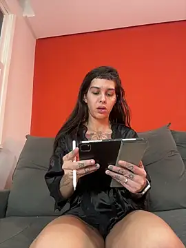 Nikatsu élő XXX-chatje