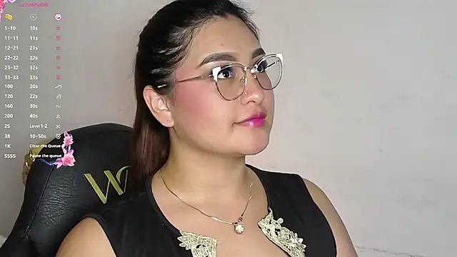 แชท XXX สดของ heluejamil