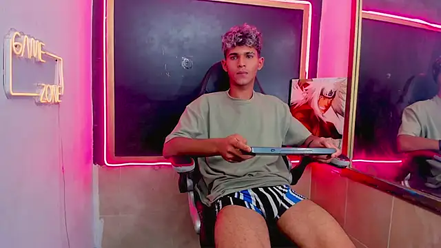 Chatroom XXX en direct de Axelgreyder