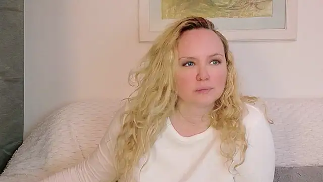 Sarah4you's Live XXX Chat