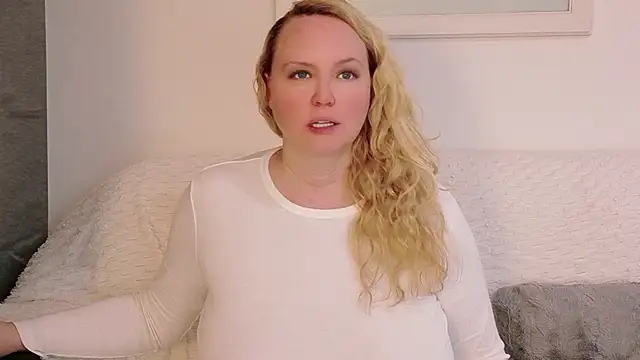 Sarah4you 即時 XXX 聊天