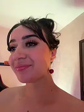 Онлайн чат XXX EmmyEvans1