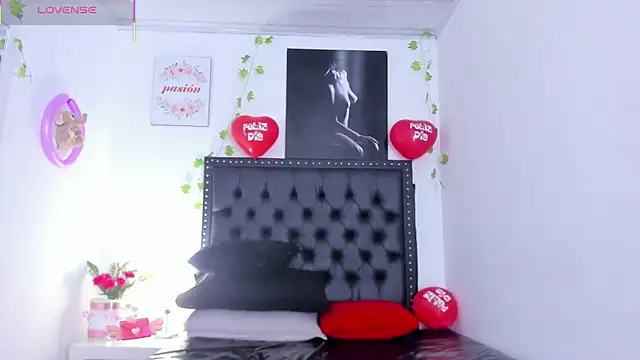 ScarlettVell 即時 XXX 聊天