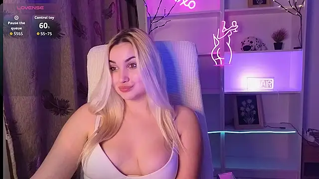 adrelaxina's Live XXX Chat