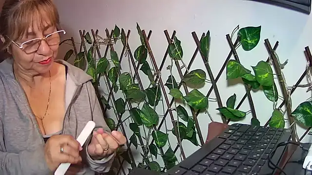 nicoltatiana_ Obrolan Langsung XXX