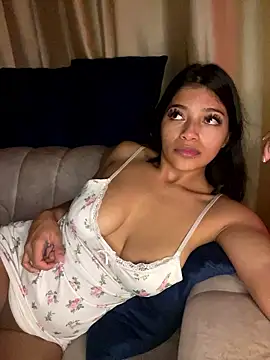 AgathaGeorgiouのライブXXXチャット