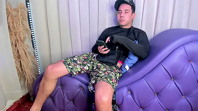 Yourslust_ Obrolan Langsung XXX