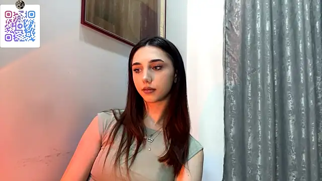 LinaMour: вебкам-шоу