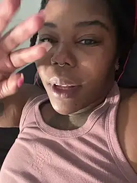 Goddess_Nafeesha: онлайн-секс-чат