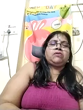 XXX chat uživo modela bigbum68