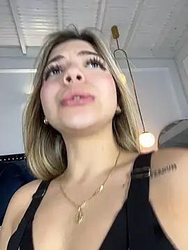 AngelBlushXXX's Webcam Show