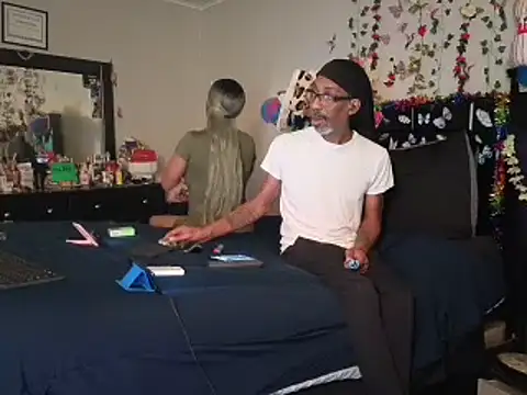 GOODIETIMES1 live XXX chat