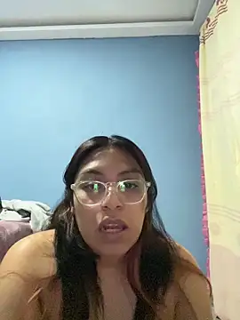 Yaque_24Lz's Live XXX Chat