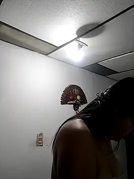 mialorents live XXX chat