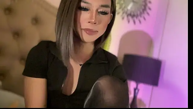 Worldclass_Maxxine_'s Live XXX Chat