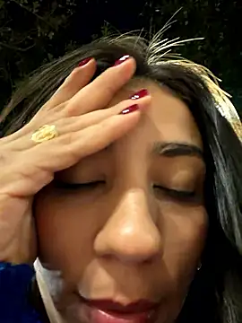 Carolina_1111 live XXX chat