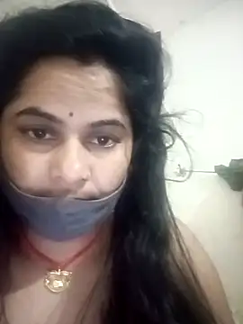 JULEE-740's Webcam Show