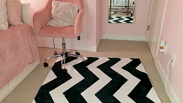 SirenSwitch's Webcam Show