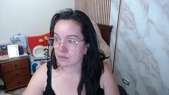 Sonialorens_'s Live XXX Chat