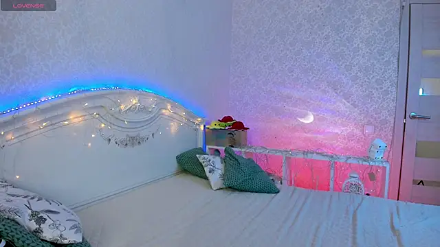 LillyMoure_'s Live XXX Chat