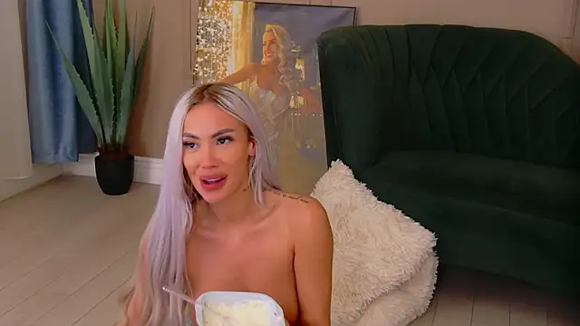 Bailey_Rush: онлайн-секс-чат