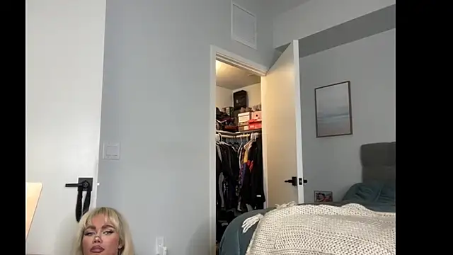 ElenaErickson's Live XXX Chat