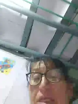 clarita_01 现场XXX聊天