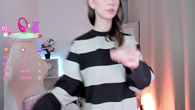 دردشة SagiriMei الجنسية المباشرة