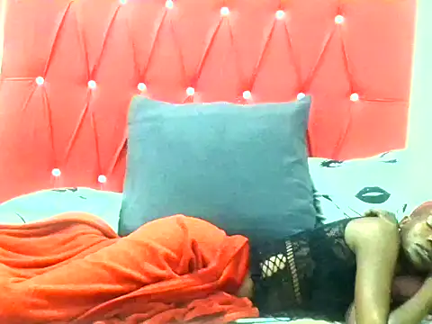 Blackbeautypearl120's Live XXX Chat