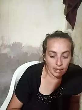 YeneFantasy2's Live XXX Chat