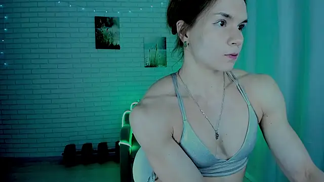 Lisa_Ray Chat XXX in diretta