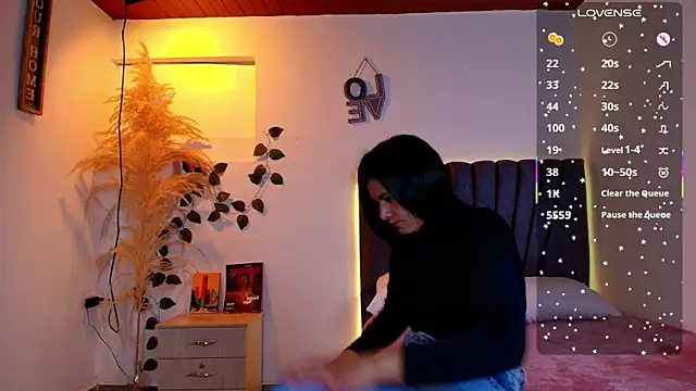 miaoconell: онлайн-секс-чат