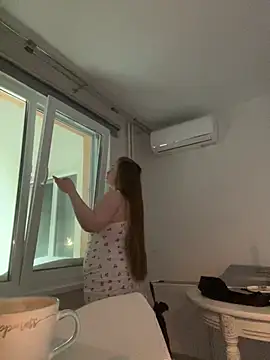 XXX chat uživo modela DeniMilkyyyyy