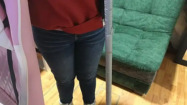 valery_cute_18's Live XXX Chat