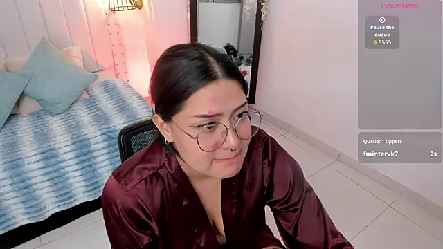 mayukim: онлайн-секс-чат