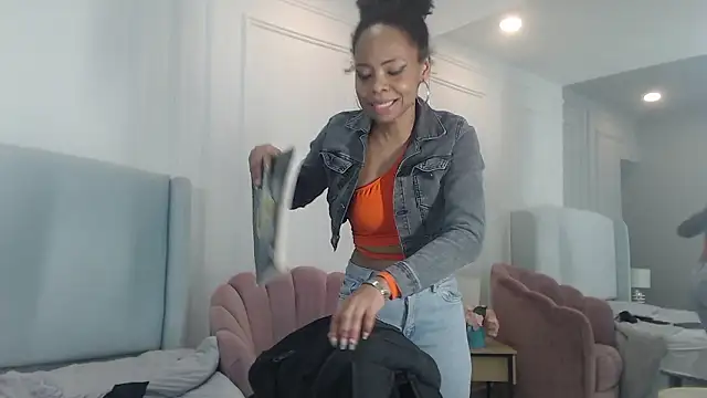 ChantalGarnerのライブXXXチャット