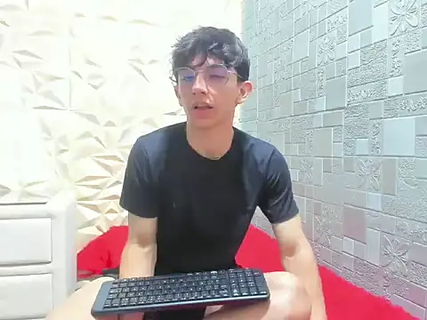 ElanGiraldo 网络视讯表演