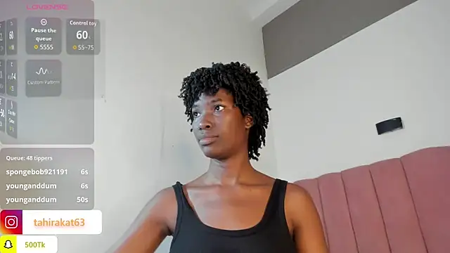 Chat XXX en directo de Tahira_21_