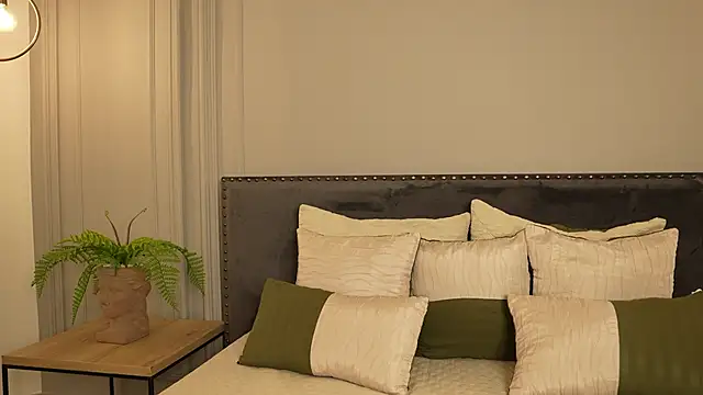 IrisBaker Chat XXX in diretta