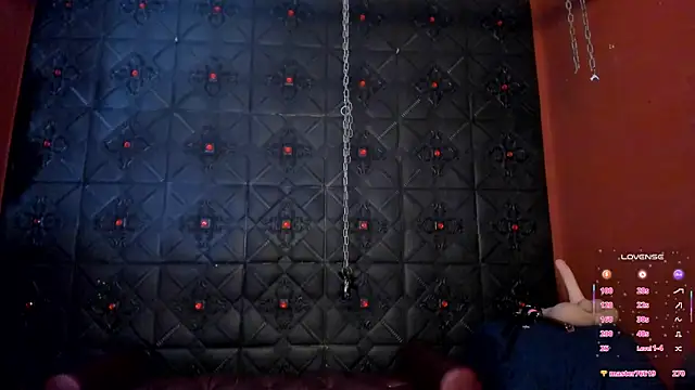 annavi_'s Live XXX Chat