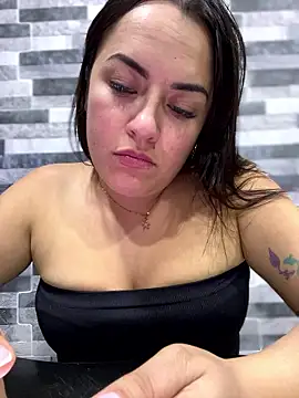 Lesly_10-'s Live XXX Chat