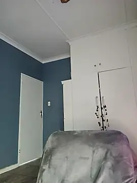 FreakyyCrystalx's Live XXX Chat